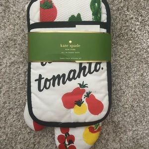 Kate Spade three piece kitchen set.